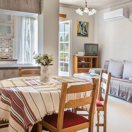 La Casa Di Zia Anna Agia Efimia Village Bagian luar foto