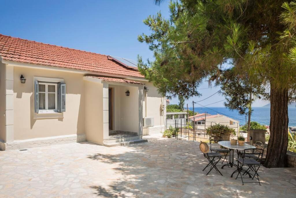 La Casa Di Zia Anna Agia Efimia Village Bagian luar foto