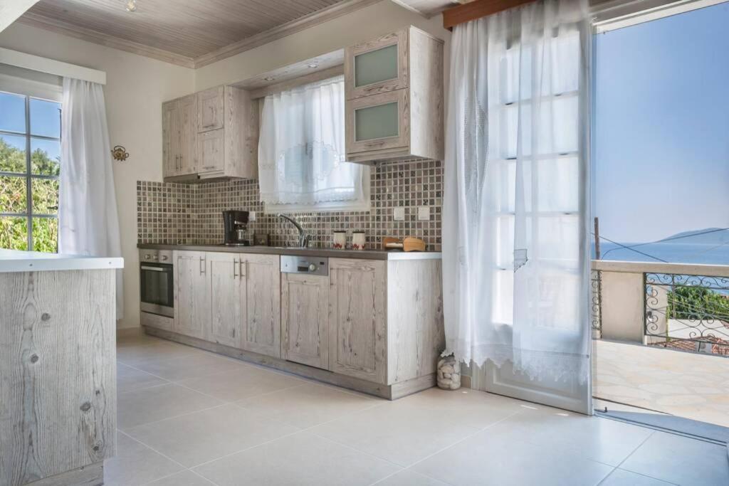 La Casa Di Zia Anna Agia Efimia Village Bagian luar foto